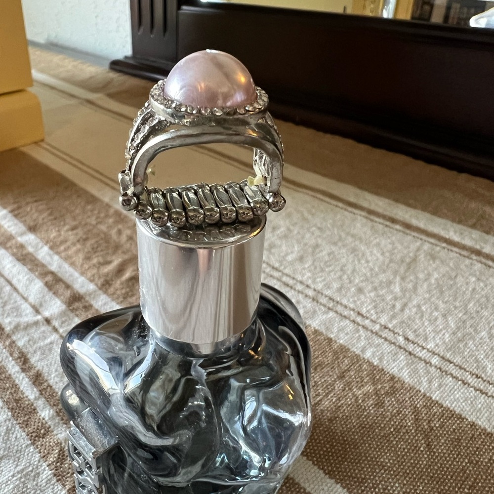 Ring - Picture 2 of 3